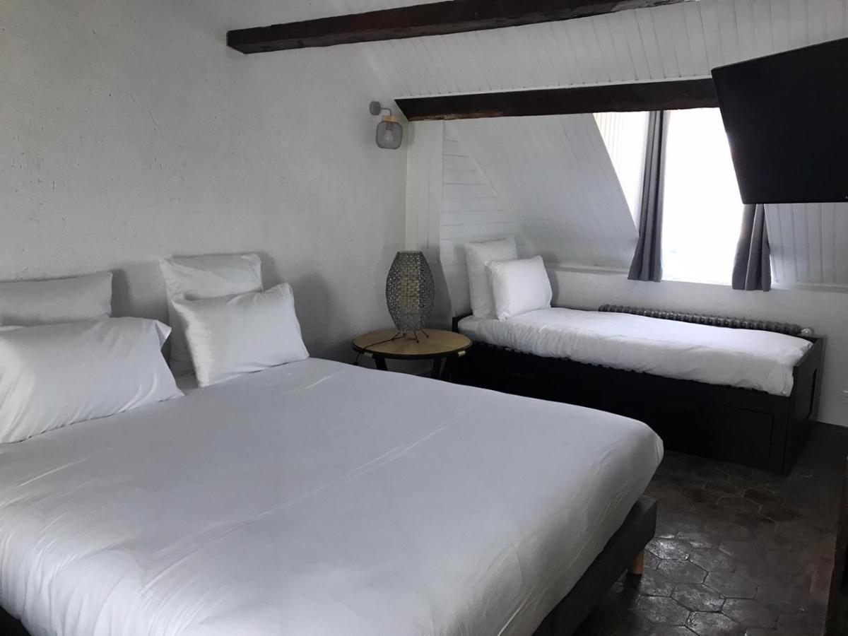 Cap Sur Honfleur Bed and Breakfast Exteriör bild