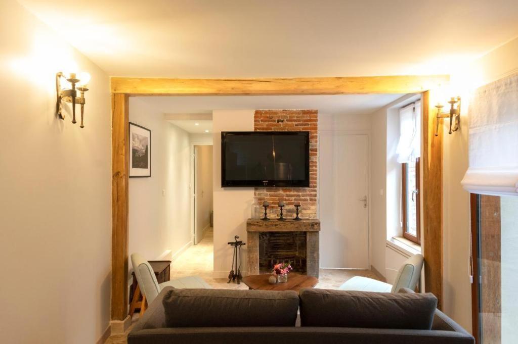 Cap Sur Honfleur Bed and Breakfast Exteriör bild